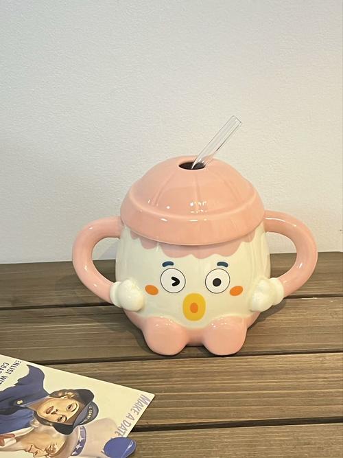 马克杯的独特杯盖设计,防漏又有趣